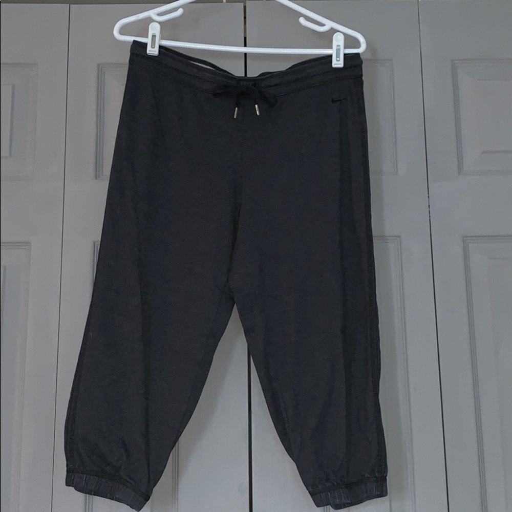 Nike cropped sweat pants